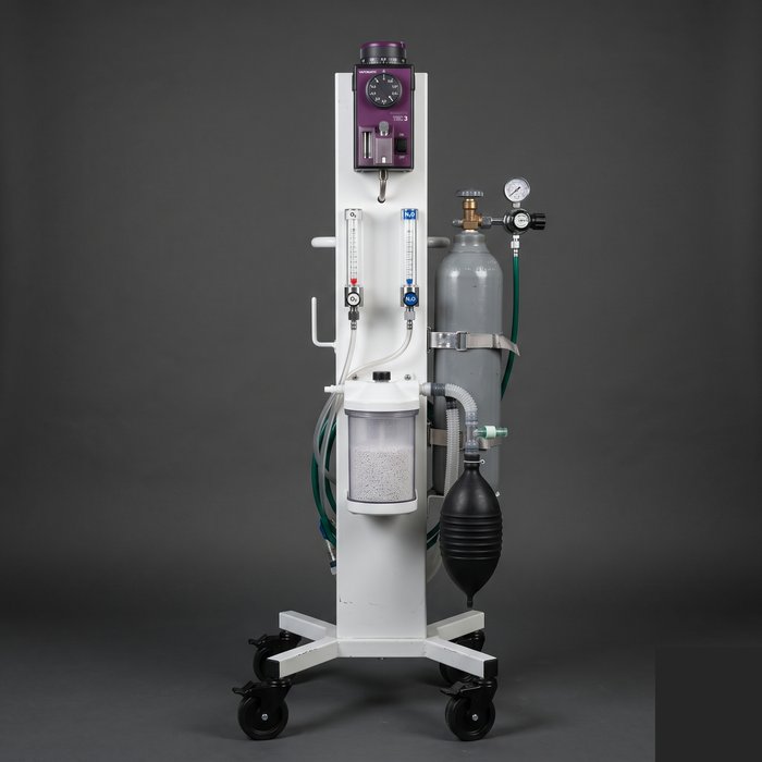 Aparelho de anestesia inalatória veterinária com ventilador e vaporizador